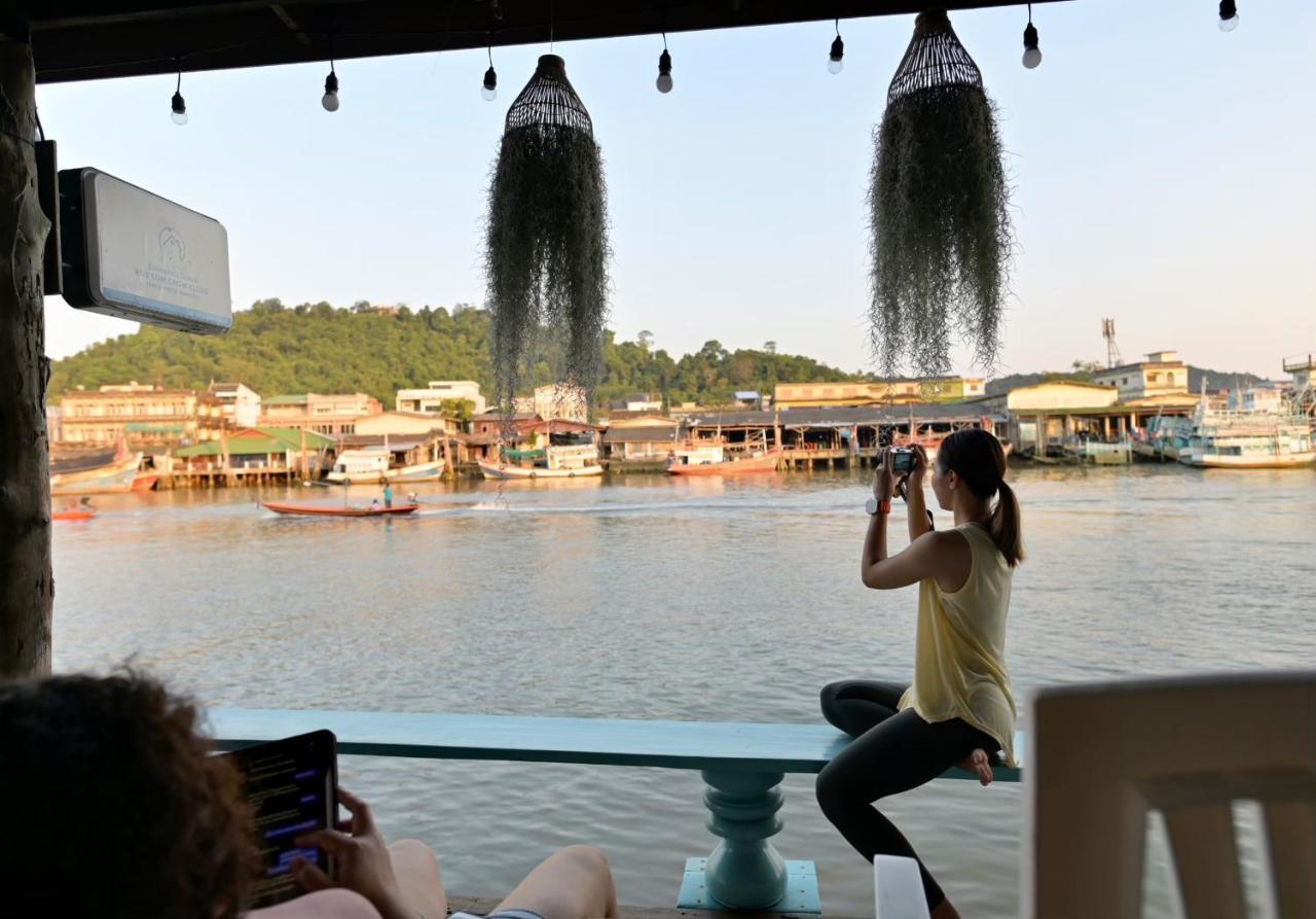 Rub Lom Chom Klong Homestay Чумпхон Екстер'єр фото