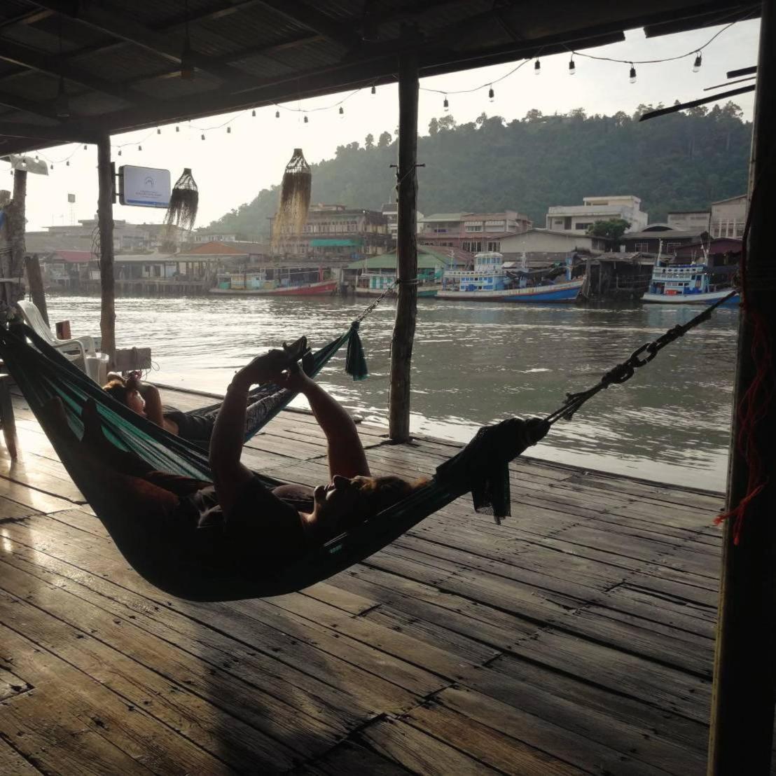 Rub Lom Chom Klong Homestay Чумпхон Екстер'єр фото